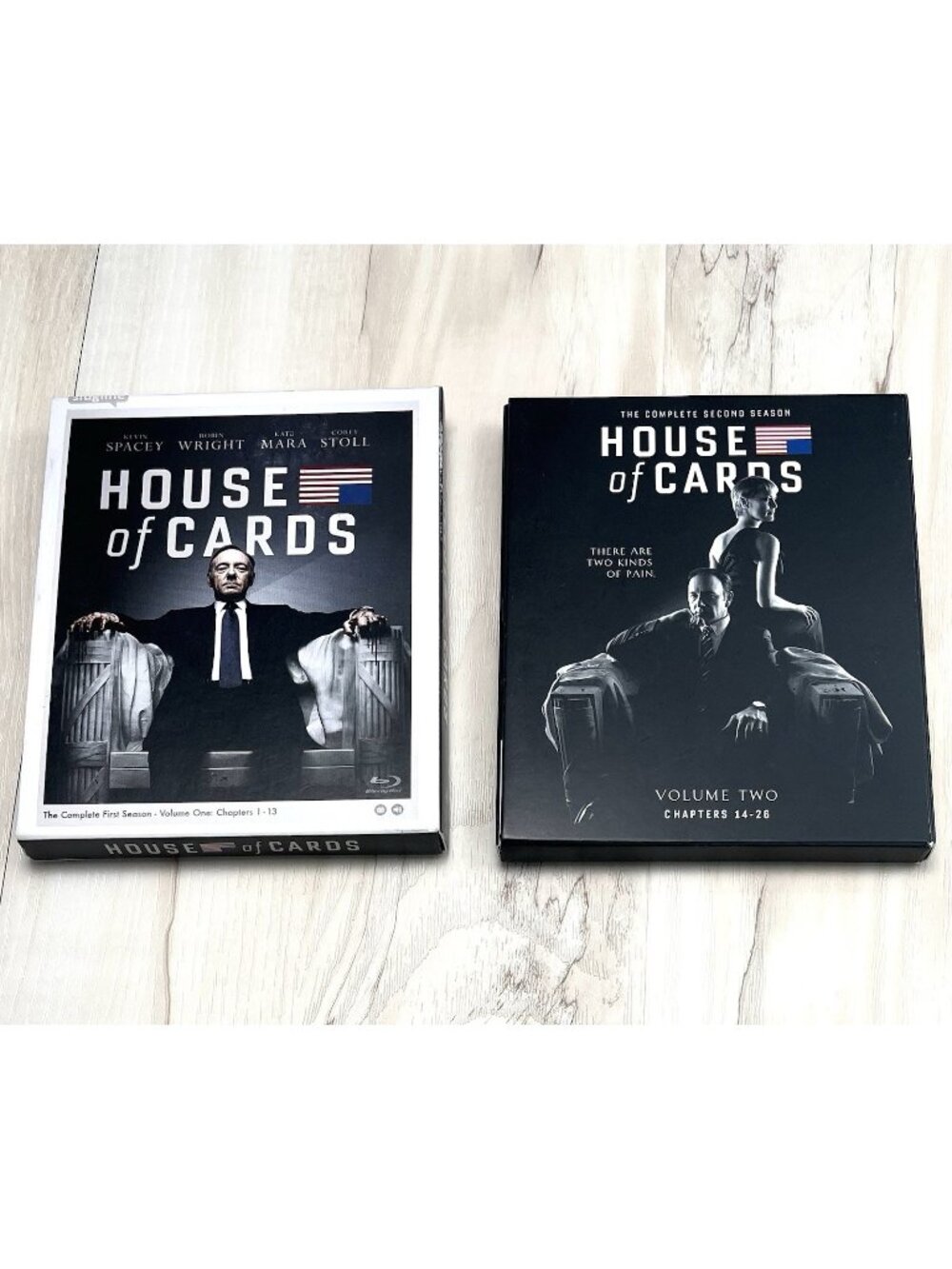 House of Cards Volume 1 & 2 Seasons 1-2 Chapters 1-26 8-Discs on DVD TV Series